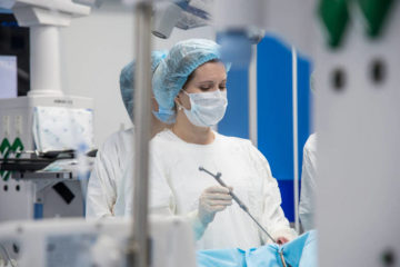 В цифровой операционной Клиник СамГМУ женщину избавили от гигантских полипов в носу