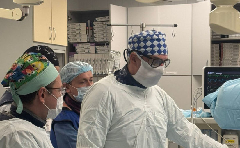 В Клиниках СамГМУ выполняют малоинвазивные операции по имплантации аортального клапана