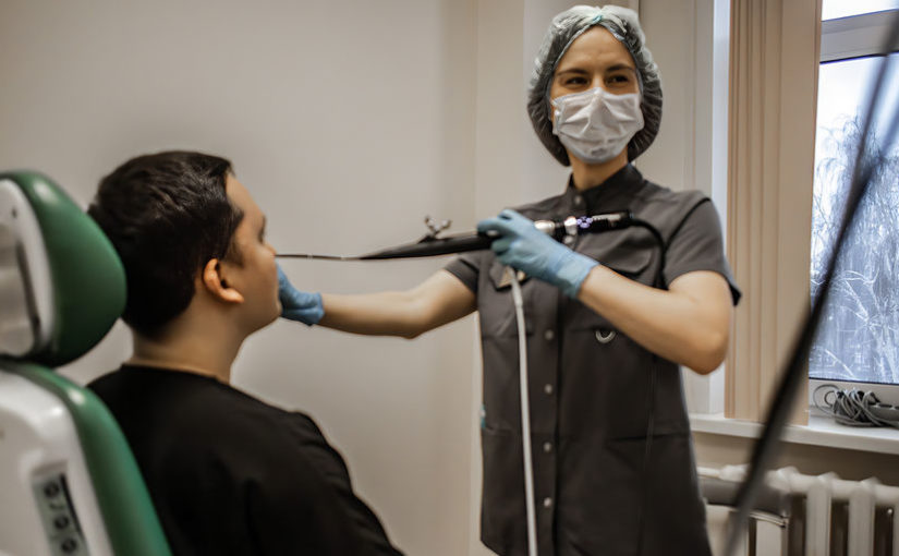 В Клиниках СамГМУ начали оказывать помощь людям с патологиями голоса