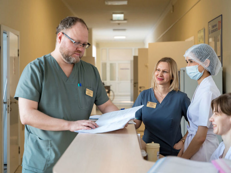 В Клиниках СамГМУ помогли пациенту с сильными отеками из-за аутоиммунного заболевания