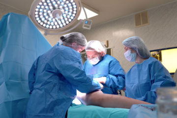 В Клиниках СамГМУ выполнили сложную операцию подростку с тяжелым заболеванием тазобедренного сустава