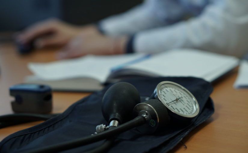 В Клиниках СамГМУ можно будет бесплатно проверить точность тонометра