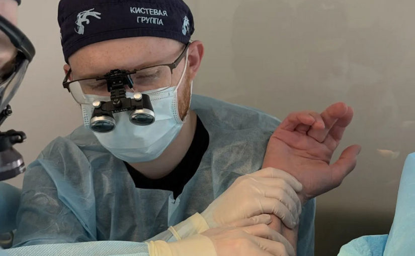 В Клиниках СамГМУ выполняют уникальные для России малоинвазивные операции при синдроме кубитального канала