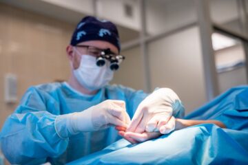 В Клиниках СамГМУ провели 2 тыс. малоинвазивных операций для лечения наследственного заболевания кисти