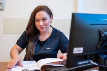 Врач-ревматолог Клиник СамГМУ рассказала, почему артрит возникает у молодых людей